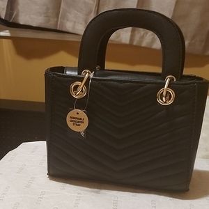 ARDENE quilted mini bag